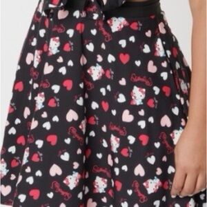 Unique Vintahe Hello Kitty Black with Red and Pink Hearts Sz 4X #